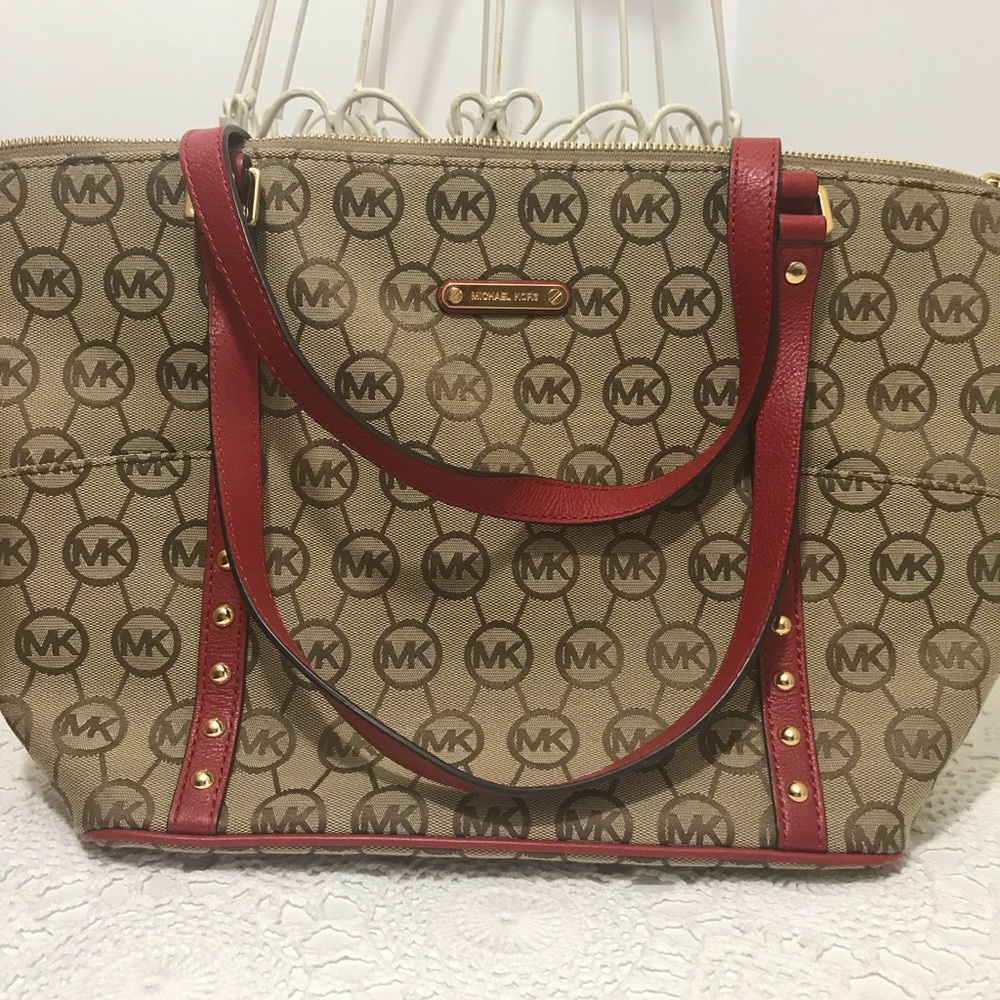 Michael Kors Logo signature purse